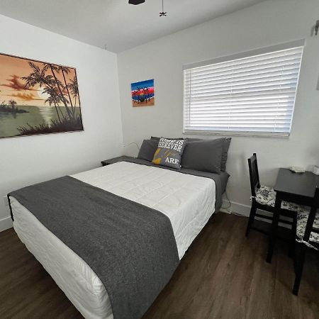 סמינול Cozy Private Studio W/Own Yard - 3Mi From Beach מראה חיצוני תמונה