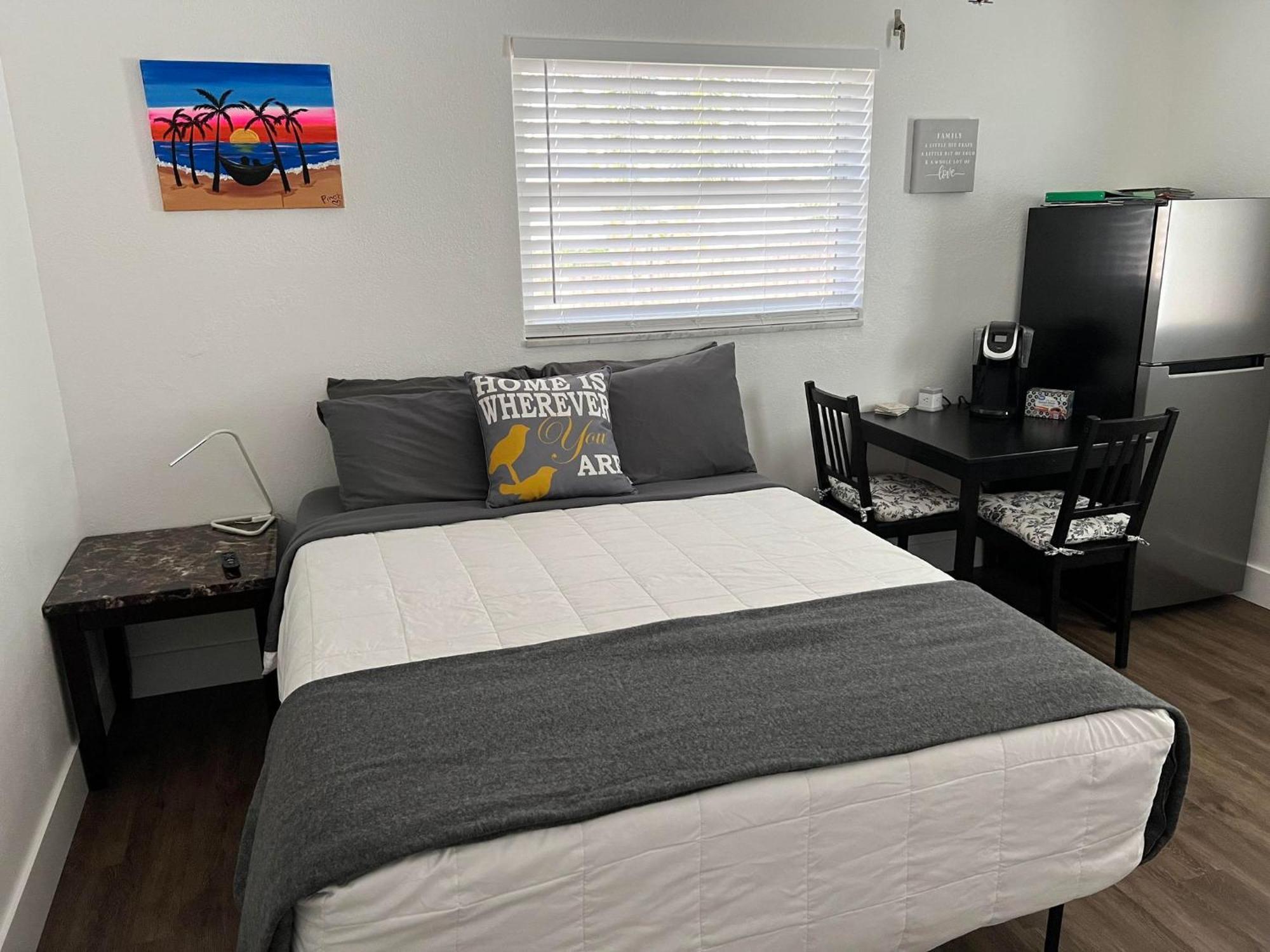 סמינול Cozy Private Studio W/Own Yard - 3Mi From Beach מראה חיצוני תמונה